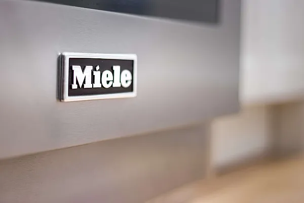 Rented by Bold New York | media 2