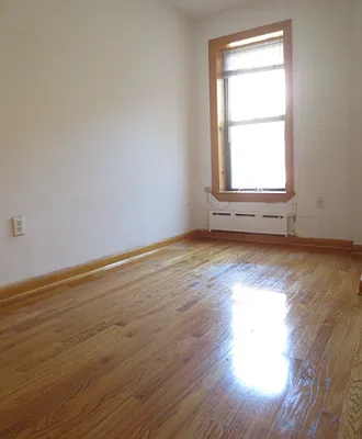 Rented by Waverly Realty Associates | media 37