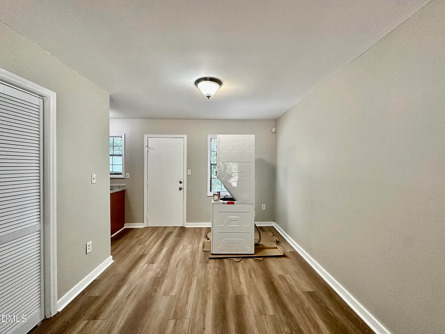 2 bed, 1.5 bath, 1015 sqft, $1,395 — Photo 4