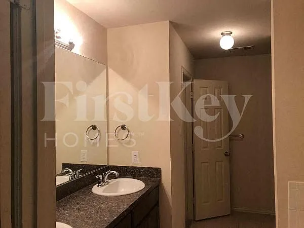 1218 Jewell Ln — Photo 36