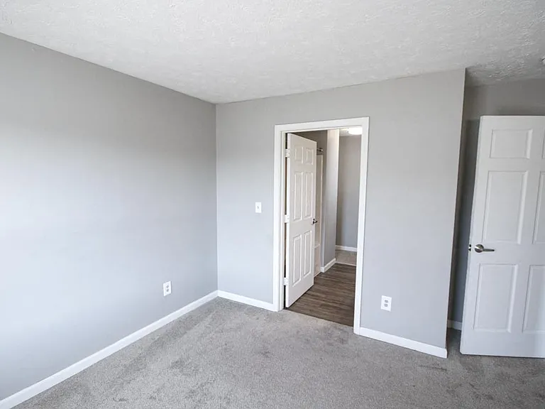393 N County Road 300 E — Photo 25