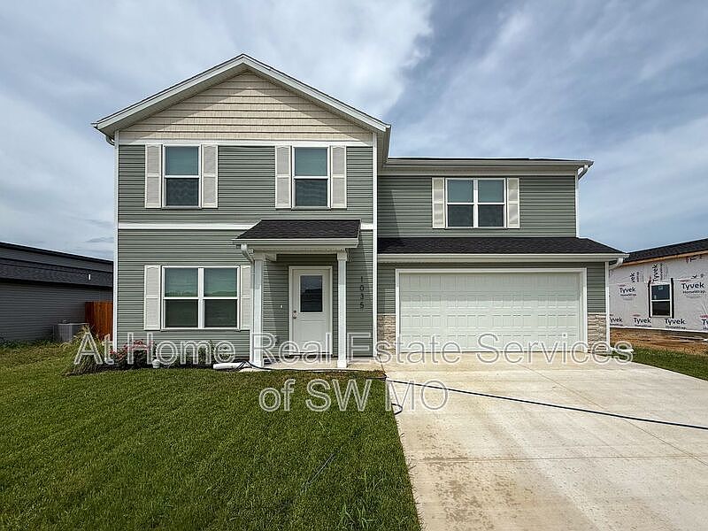 1st image of 1035 W Madison Dr