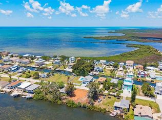 6646 Seaview Blvd, Hudson, FL 34667