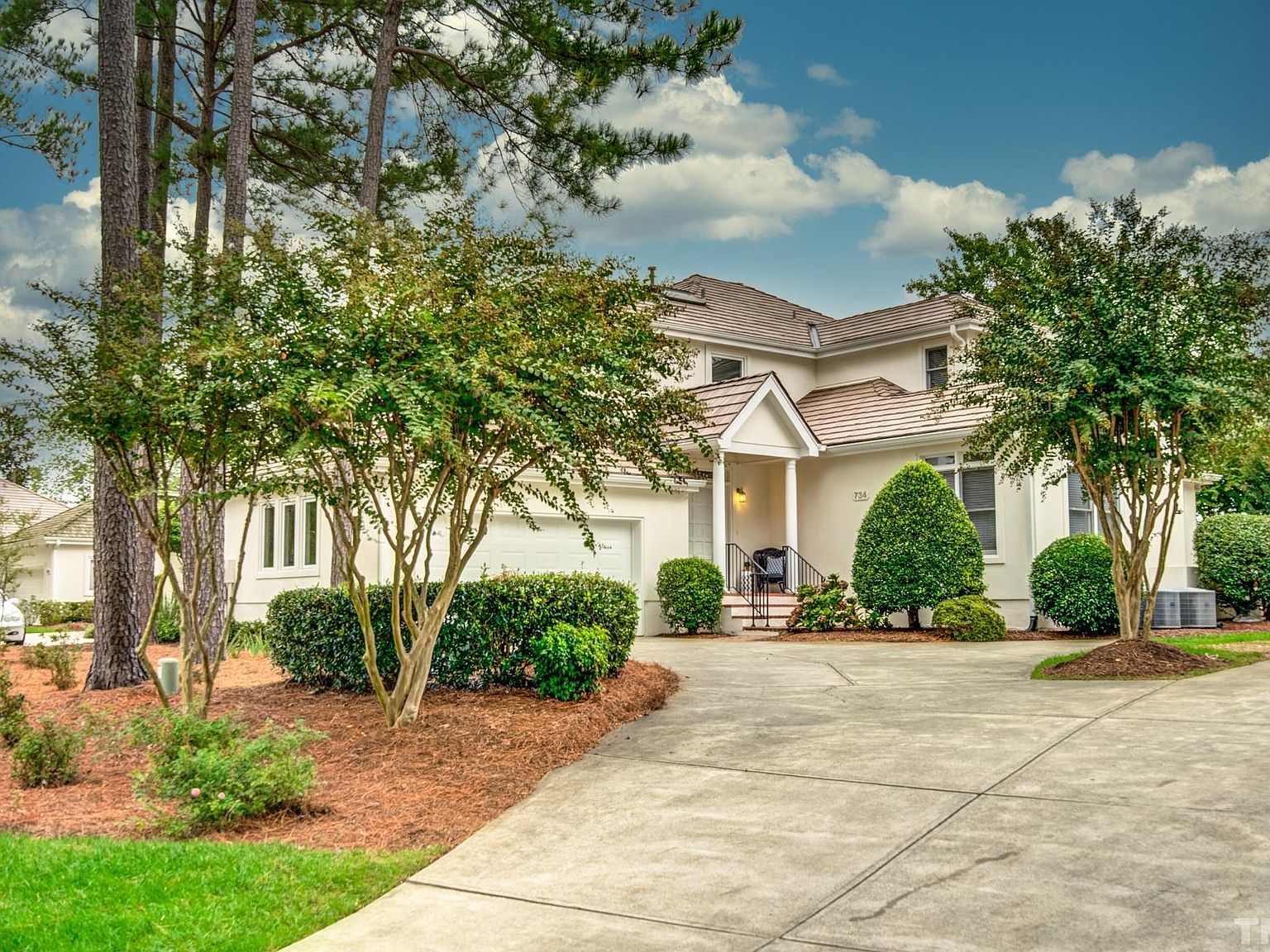 734 Crabtree Crossing Pkwy, Cary, NC 27513 Zillow