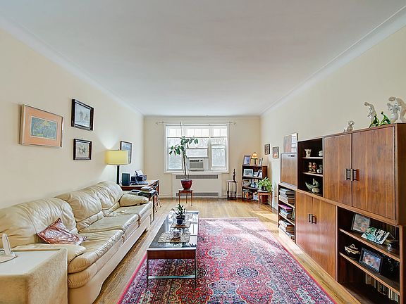 5th image of 77-35 113th St #5D