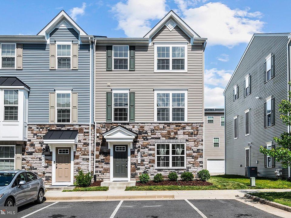 1st image of 9721 Cedarmass Cir