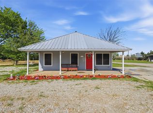 112 Willbanks Ln, Boyd, TX 76023