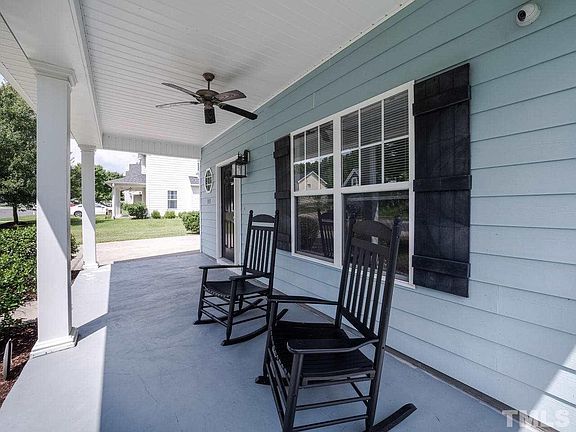 2nd image of 313 Sylvias Ct
