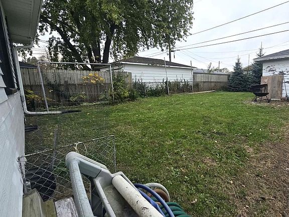 5th image of 2526 Maple Grove AVENUE