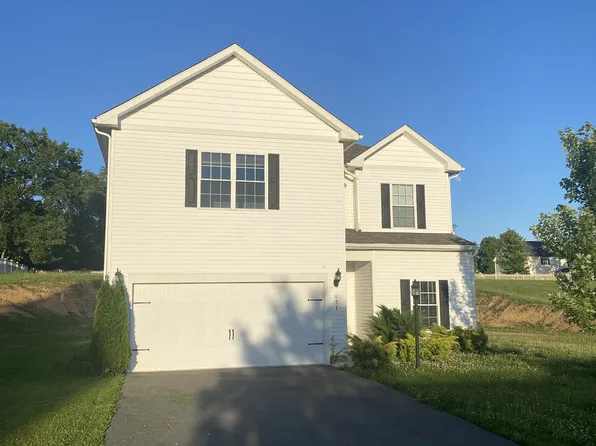 697 Rivanna Run, Falling Waters, WV 25419