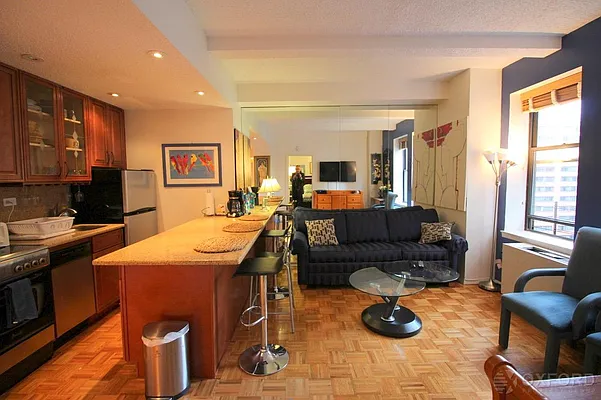 Rented by Oxford Property Group | media 11