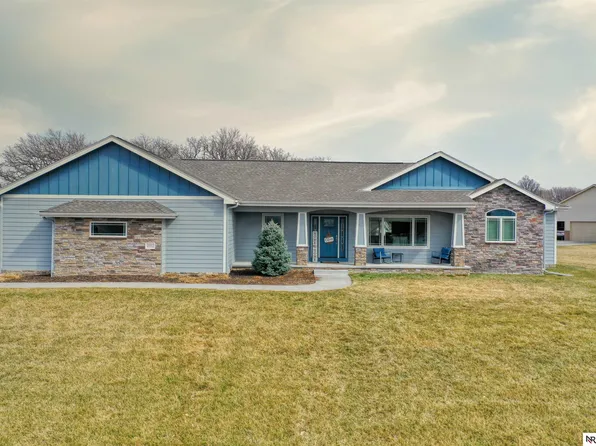 14611 Fir Cir, Plattsmouth, NE 68048