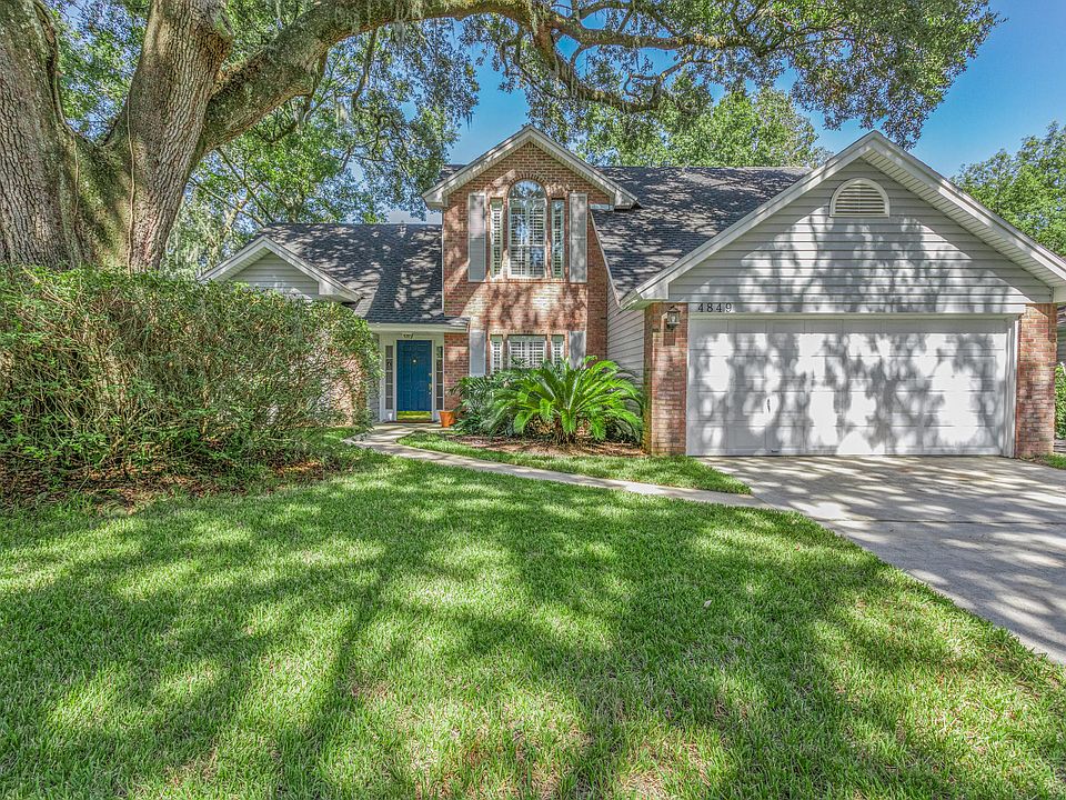 1st image of 4849 Victoria Chase Ct