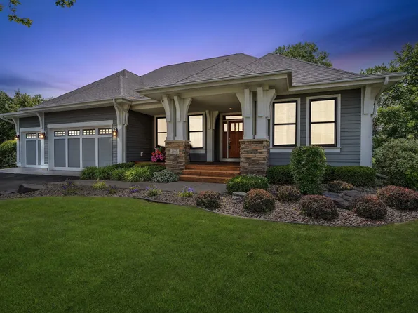573 Spruce Cir, Eagan, MN 55123