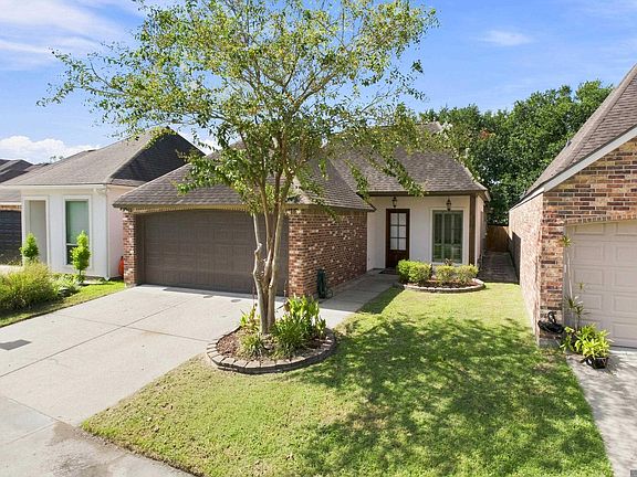 2nd image of 17826 Spring Creek Dr