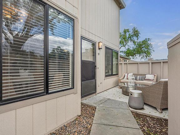 5th image of 95 Dockside Circle