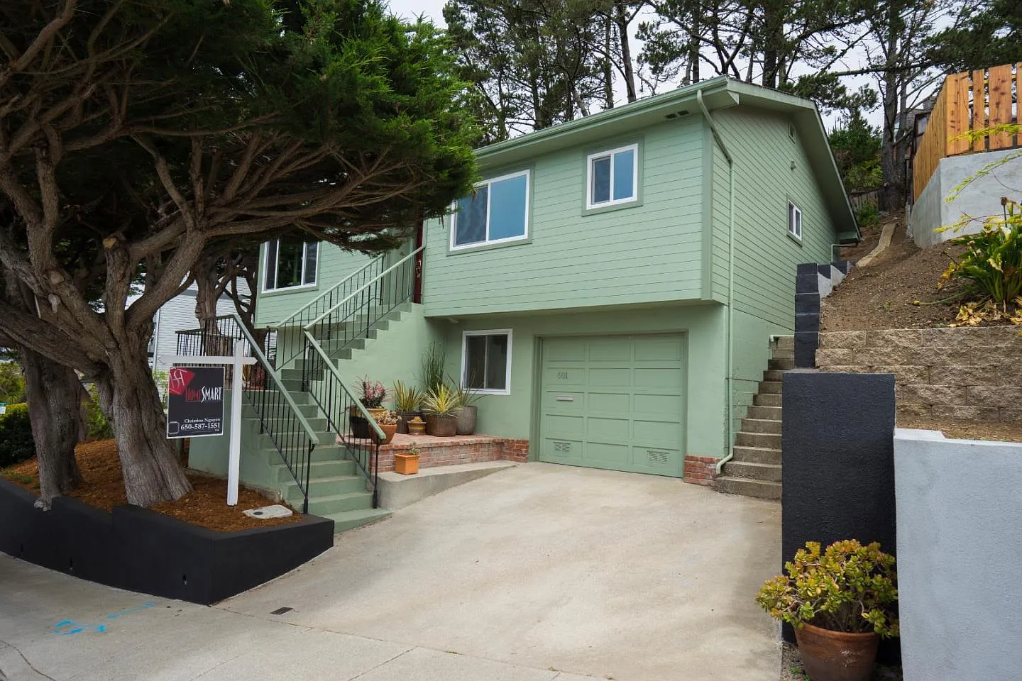 601 Farallon Ave photo 1