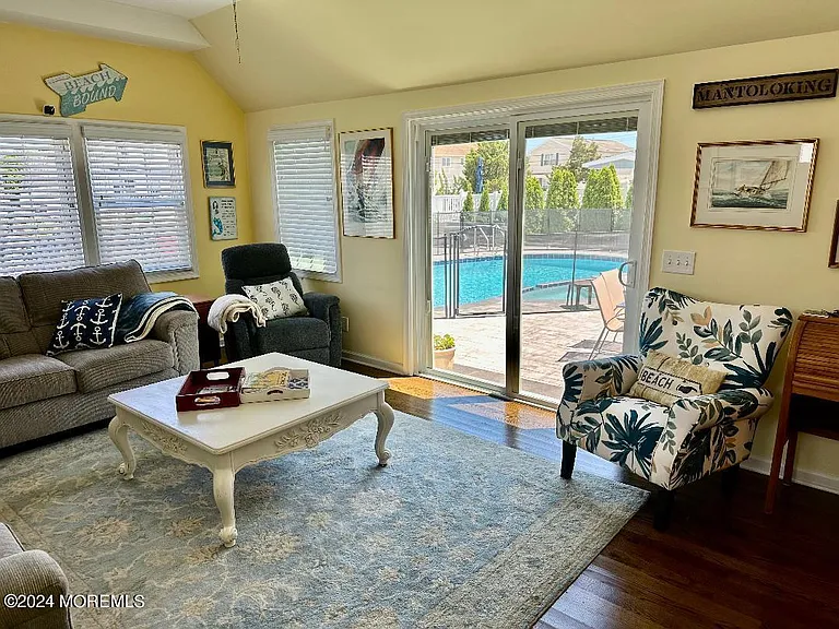 288 Periagua Ln — Photo 9