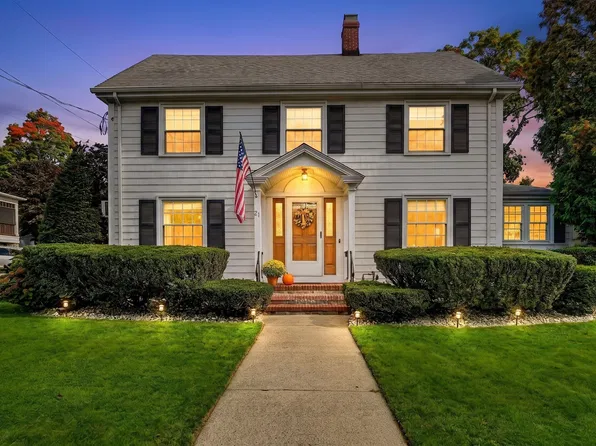 21 Elm St, Melrose, MA 02176