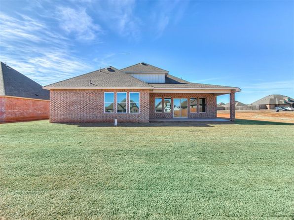 3340 Sagebrush Pl, Yukon, OK 73099