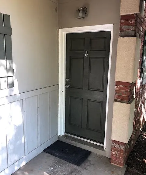 2018 S Milledge Ave #4 — Photo 2