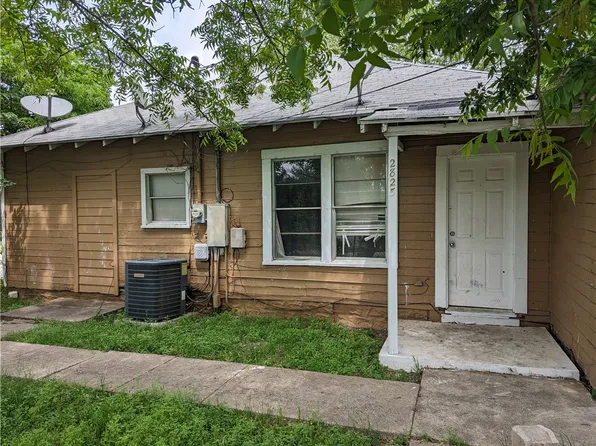 2825 N 22nd St, Waco, TX 76708