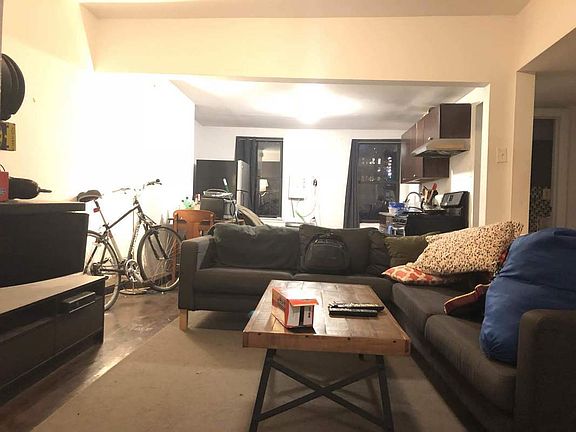 2nd image of 318 Bedford Ave #3