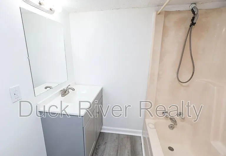 1409 Highland Ave — Photo 13