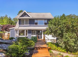 35 Sycamore Rd, Mahopac, NY 10541