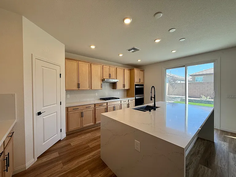 3045 Foxtail Hollow Ave — Photo 6
