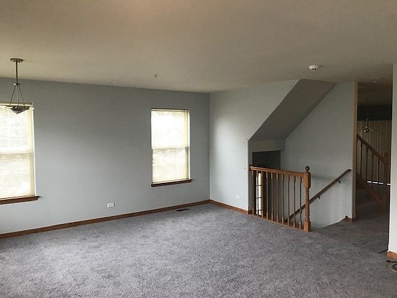 3rd image of 1104 Shorewood Ct