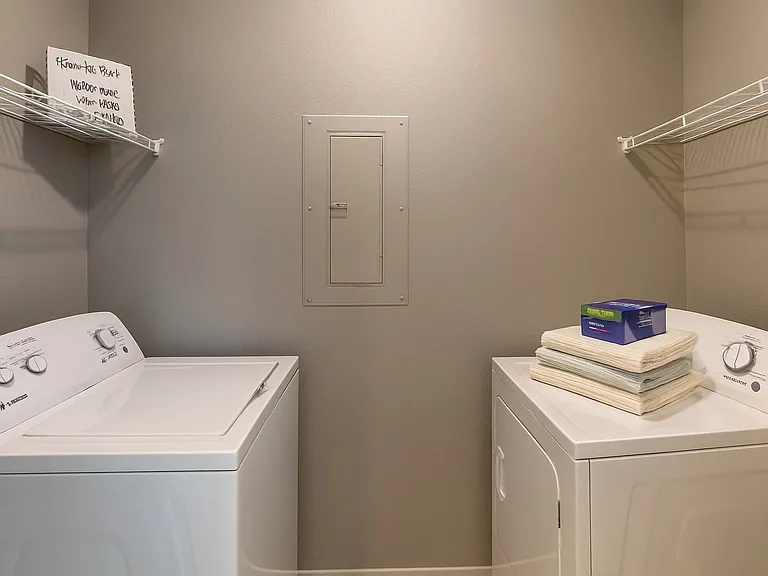 Harbin Pointe Apartment Homes — Photo 14
