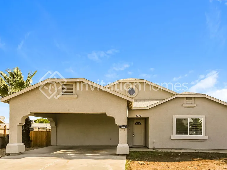 8712 W Turney Ave — Photo 1