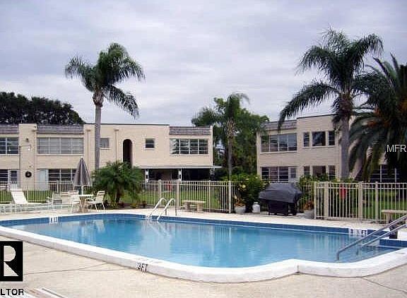 3rd image of 119 Cedarwood Cir