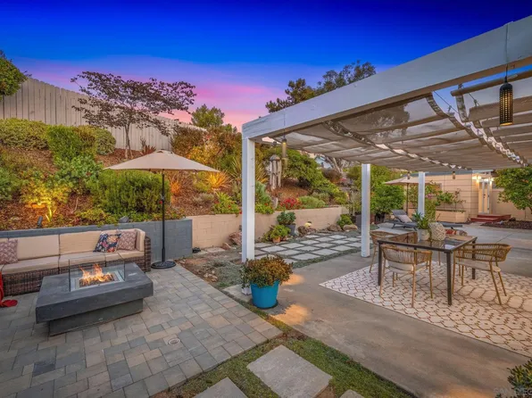 4689 Huggins St, San Diego, CA 92122