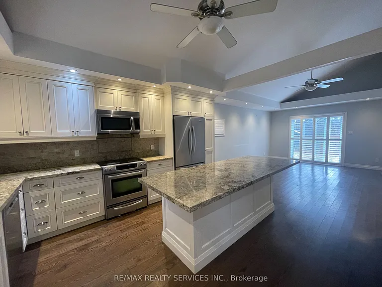 109 River Rd — Photo 7