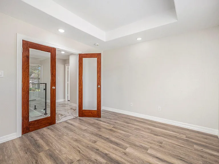 7711 Antoine Dr — Photo 21