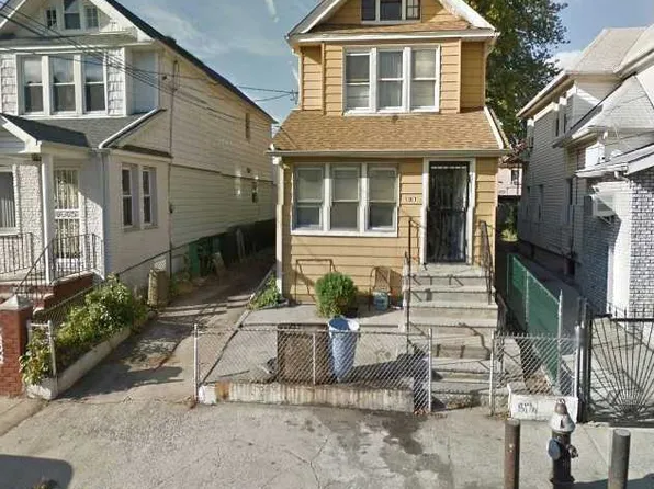 10732 164th St, Jamaica, NY 11433