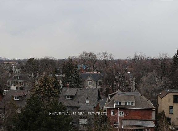 2nd image of 6 Parkwood Ave #714