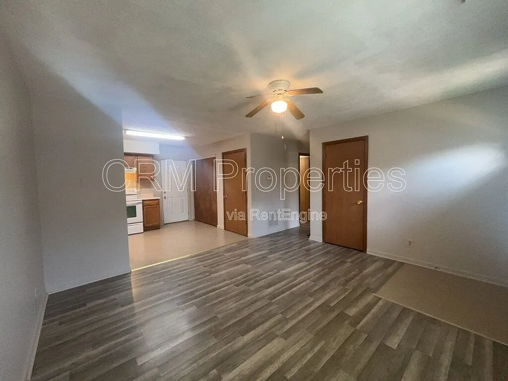 2 bed, 1.0 bath, 720 sqft, $770 — Photo 4