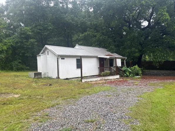 24561 Peavy Ln, Robertsdale, AL 36567