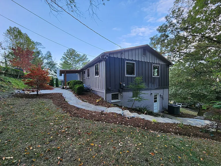 100 Sunset Dr — Photo 9