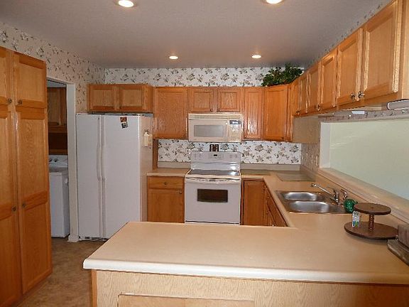 5th image of 2144B S 1st Ave