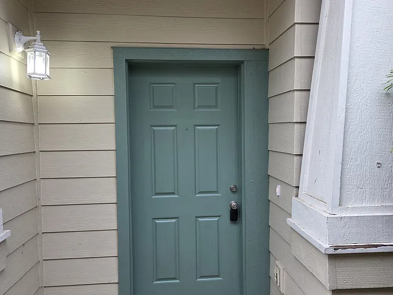 1627 Riley Ln — Photo 24