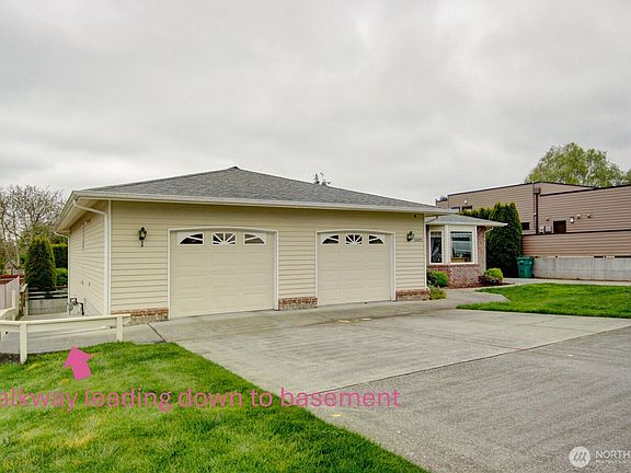 3rd image of 3805 N Avenue W