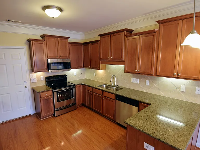 1308 Braybrooke Pl — Photo 8