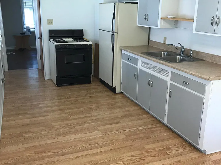805 Brookley Blvd — Photo 9