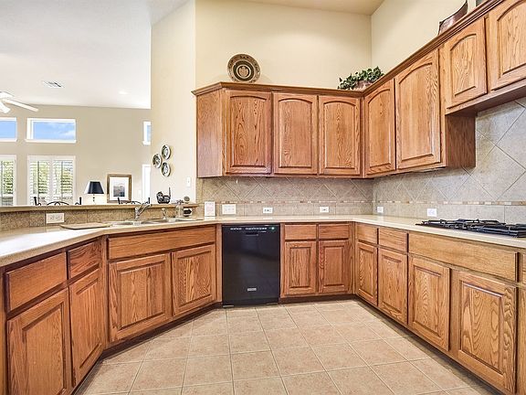 4th image of 2808 Cashell Wood Dr