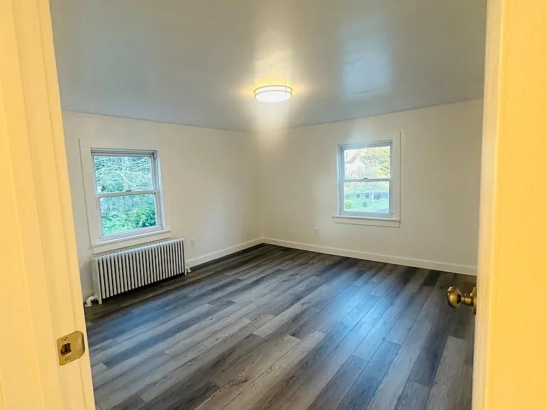 525 Cherry Ln — Photo 24