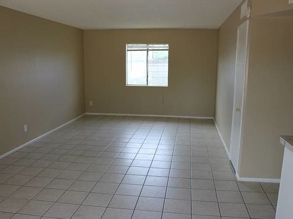 3rd image of 5045 E Holly St APT 4